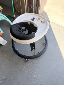 Adjustable 360 Baby Walker