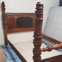 Bedroom Suit (Double/Full)  4 piece