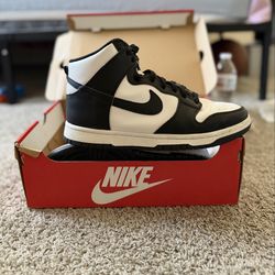 Nike Dunks Black And White Panda