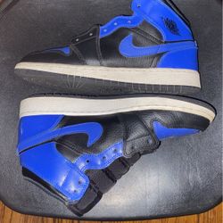 Jordan 1 Mids Size 7y