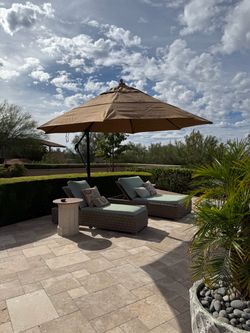 11 ft Tilting Cantilever Outdoor Umbrella