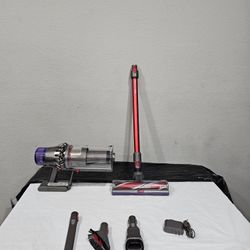 dyson v11 outsize  vacuum  cordless stick red  (9)