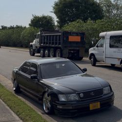 Lexus LS400