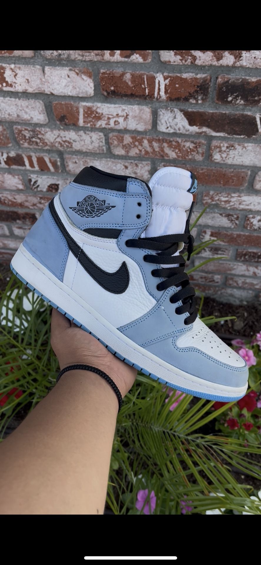 University Blue Jordan 1