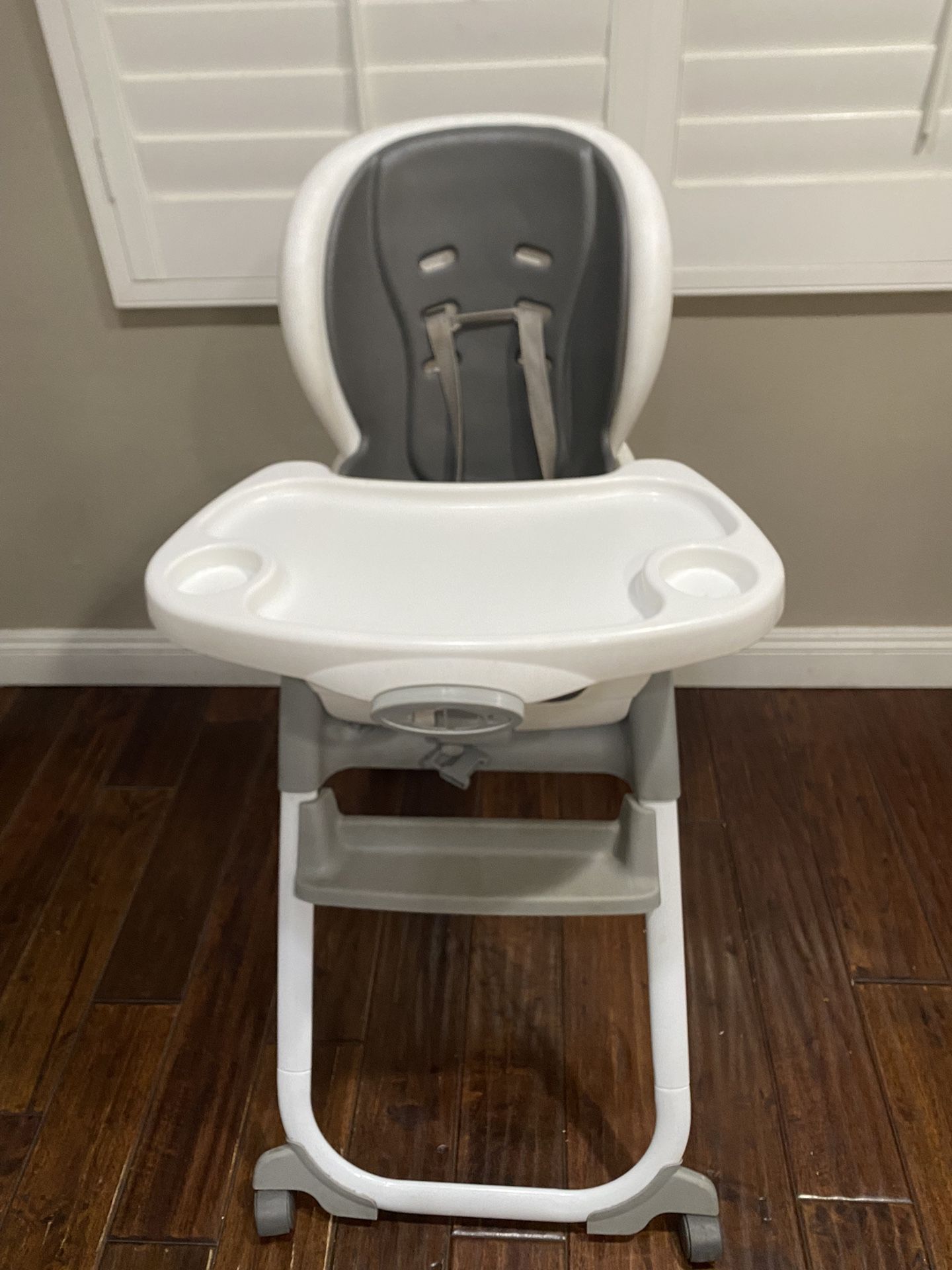 White And Gray Highchair Very Good Condition Reclines And Turns Into Toddler Chair