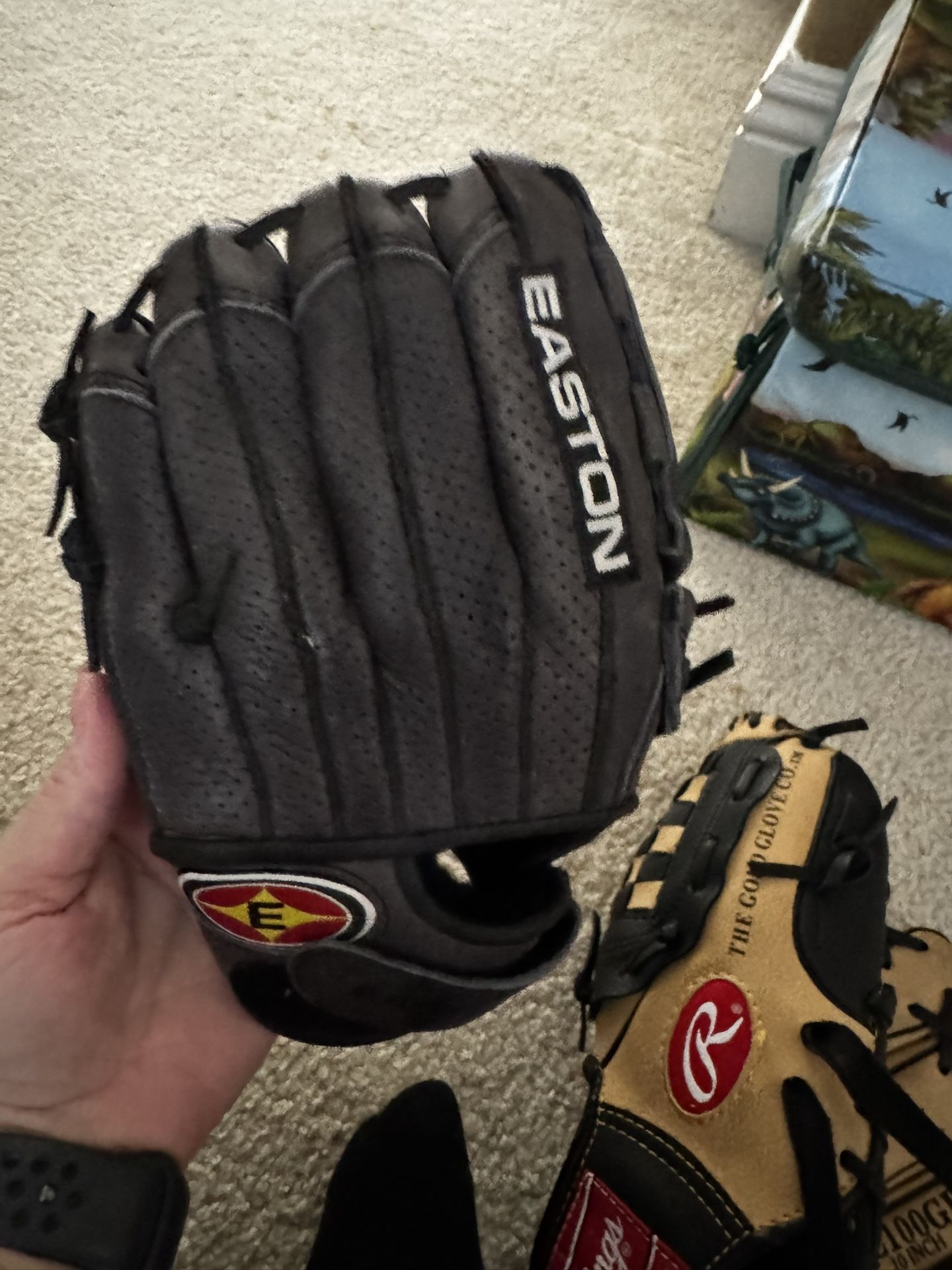 Easton Baseball Glove - Kids