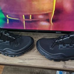 On Cloudaway All Black - Athletic Shoes Size 13