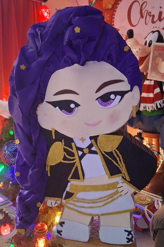 K-Pop DEMON HUNTERS PINATA