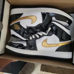 Jordan Gold Toe (Mid)