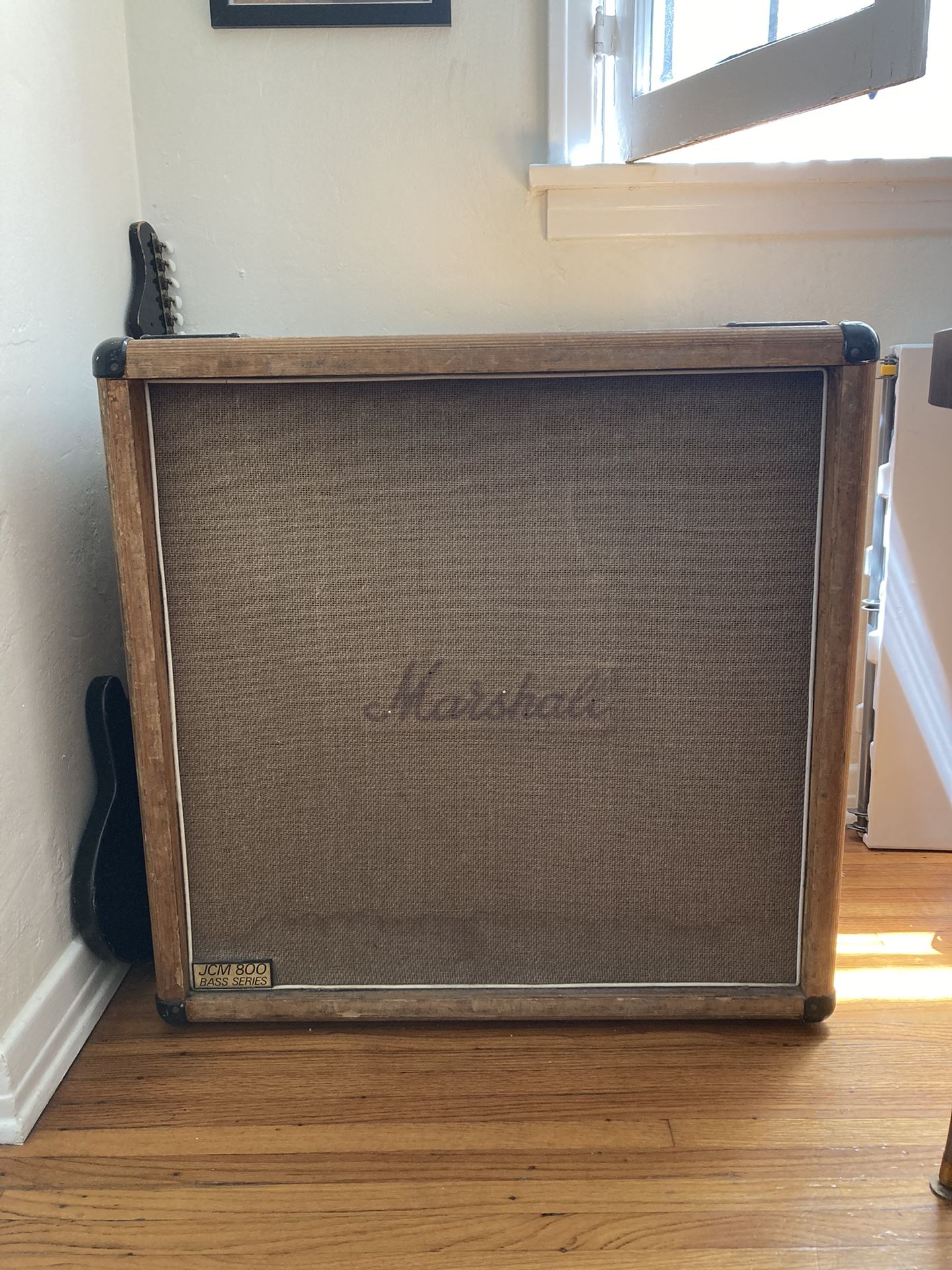Vintage Marshall JCM 800 Bass Cabinet 