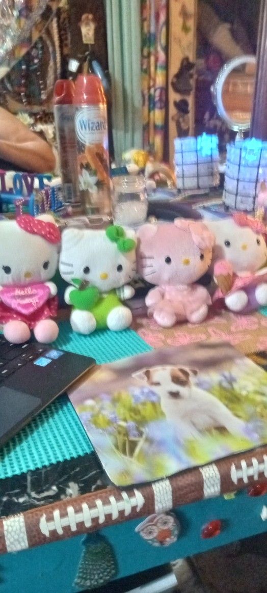 Hello Kitty Lot