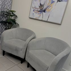 2 Microfiber Accent Chairs. Elegant, Comfy And Vaery Fashionable. 