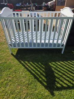 Crib with mattress