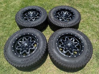(4) 18” Fuel Wheels 265/70R18 Falken Wildpeak Tires