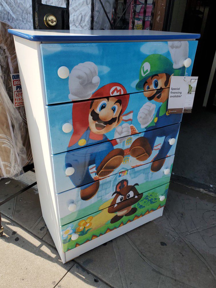 New Super Mario 5 Drawer Dresser