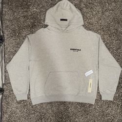 Essential hoodie
