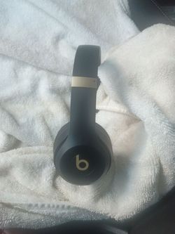 Beats solo 4