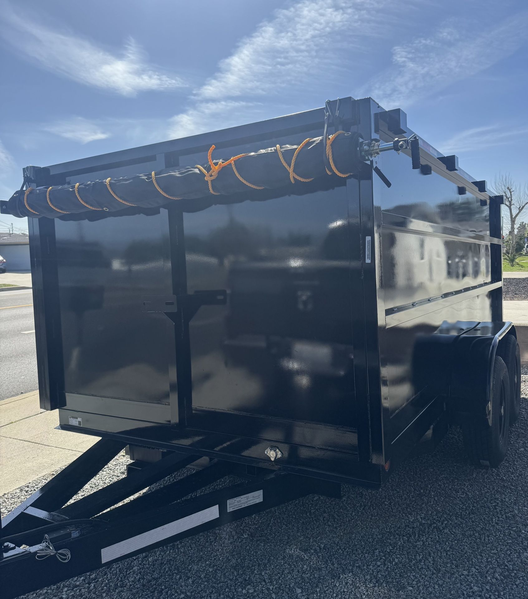 Hydraulic Dump Trailer With Rolling Tarp