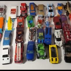 100 toy diecast Hotwheels matchbox lot B read description for details