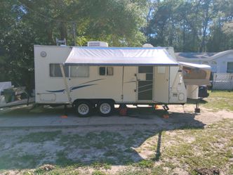 2004 Toyhauler 22' (title &key)