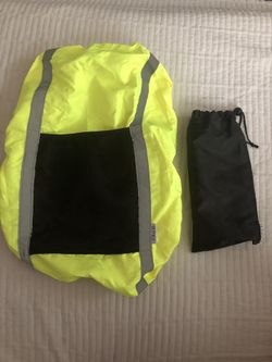 Compact hiking bag rain cover