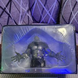 BATMAN UNIVERSE KILLER CROC BUST