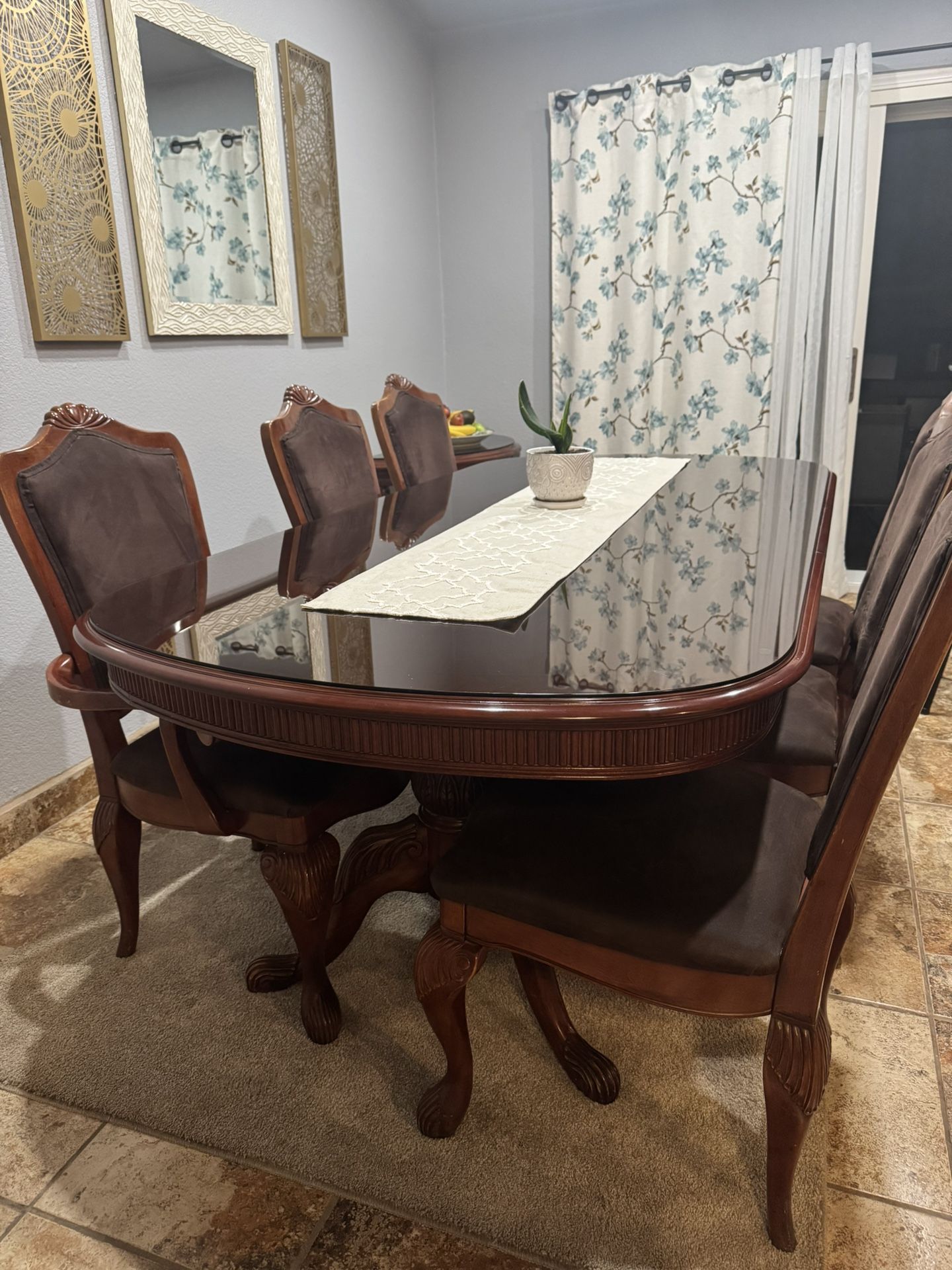 Dining Table & 6 Chairs Set