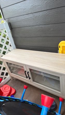 Tv stand