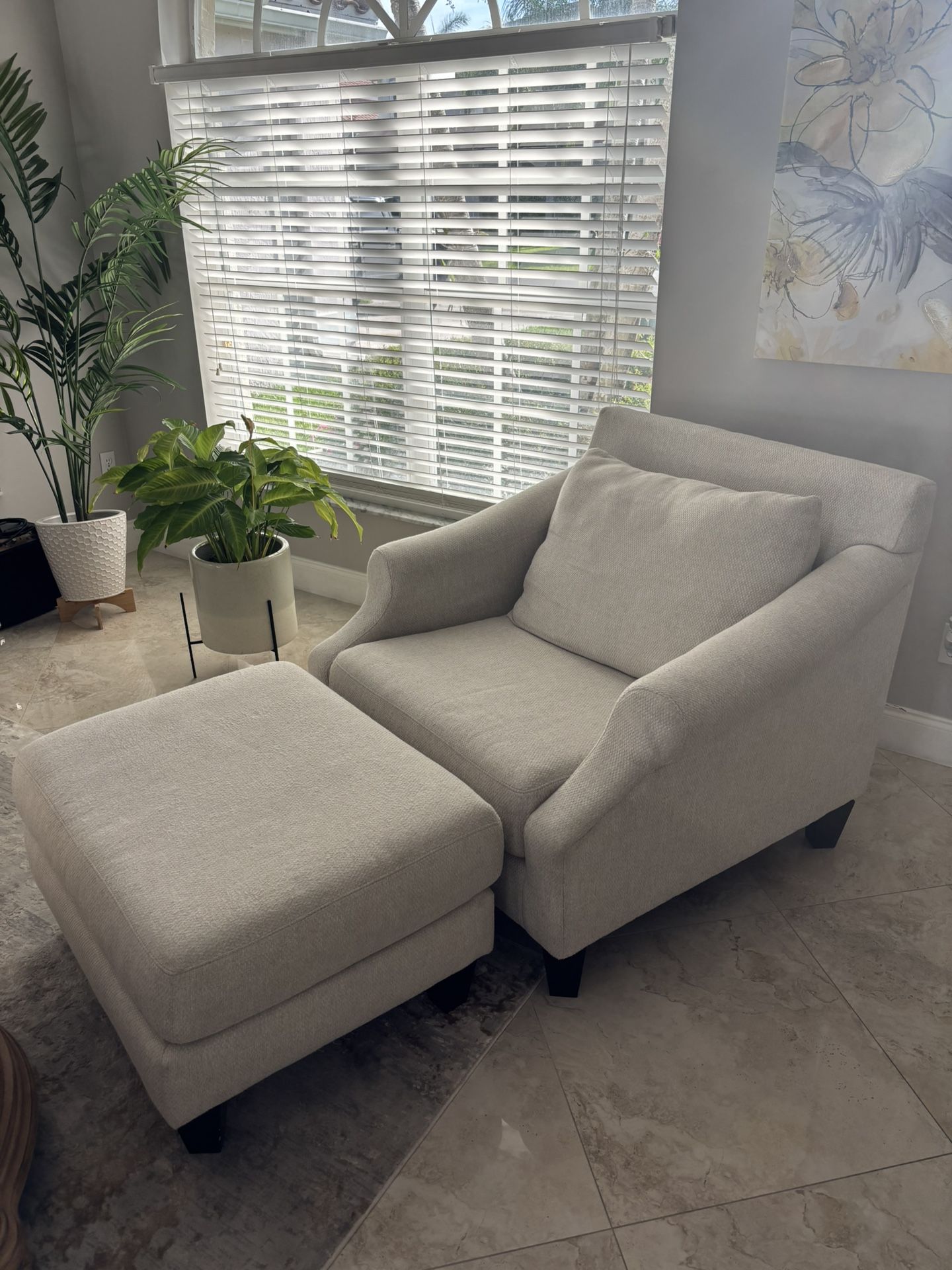 Living Room Furniture β Full Sofa Set | Neutral Color | Great Condition
