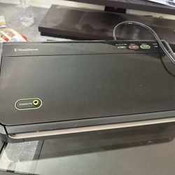 Foodsaver FM2000 Vacuum Sealing System