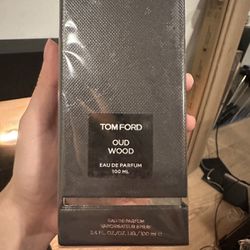 Tom Ford Out Wood Perfume 