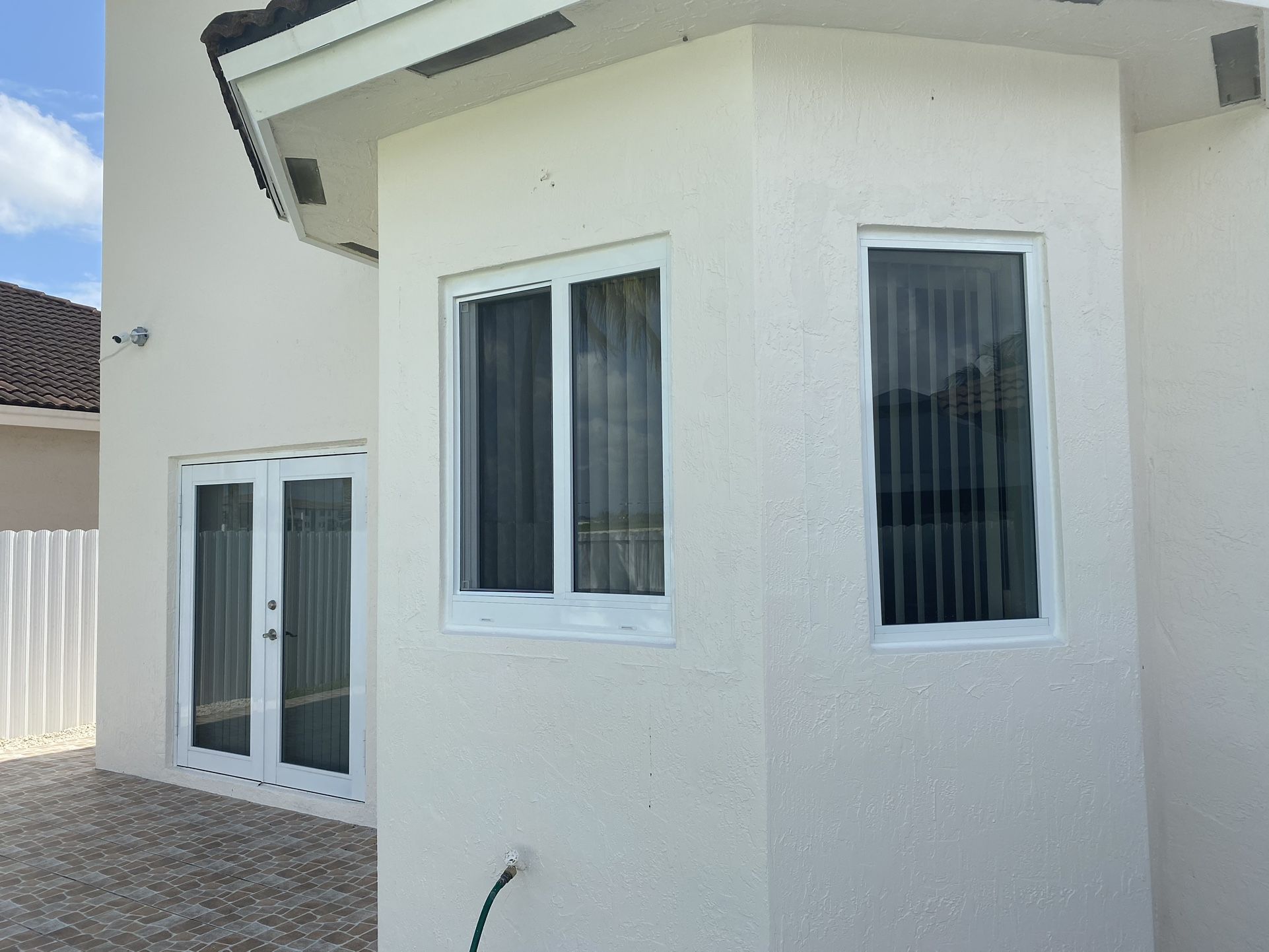 Horizontal Roller High Impact Windows.