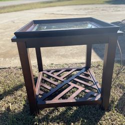 Cozy Glass-Top End Table w/ Geometric Shelf (Espresso)