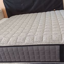 King Size Mattress (Colchón King Size)