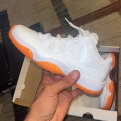Jordan 11 Low Citrus 
