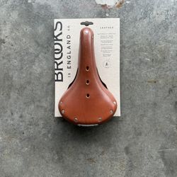 Brooks England  B-17 Bike Saddle, Honey. 
