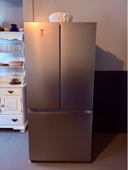 Less Then A Year Old Refrigerator