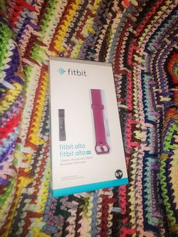 𝅺Fitbit Alta HR Classic Accessory Band Size S/P Color Purple