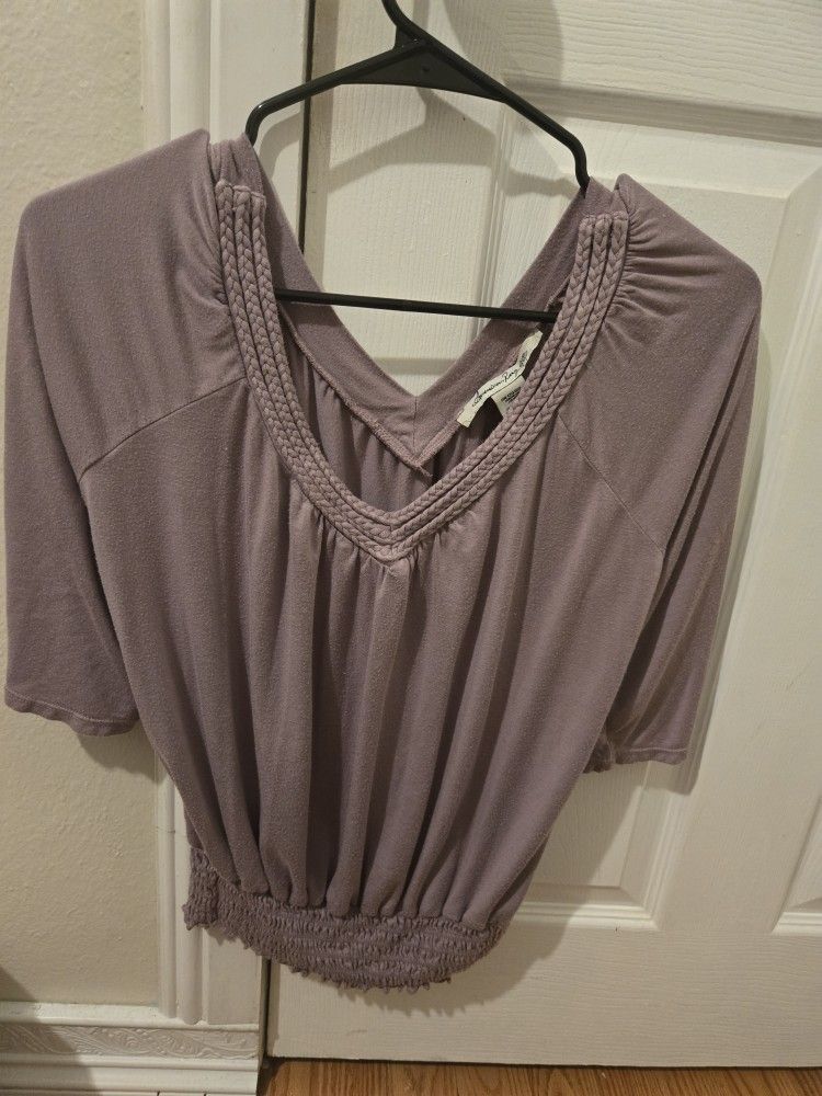 American Rag Cie, V-Neck Blouse, Lavender Color, Size XS