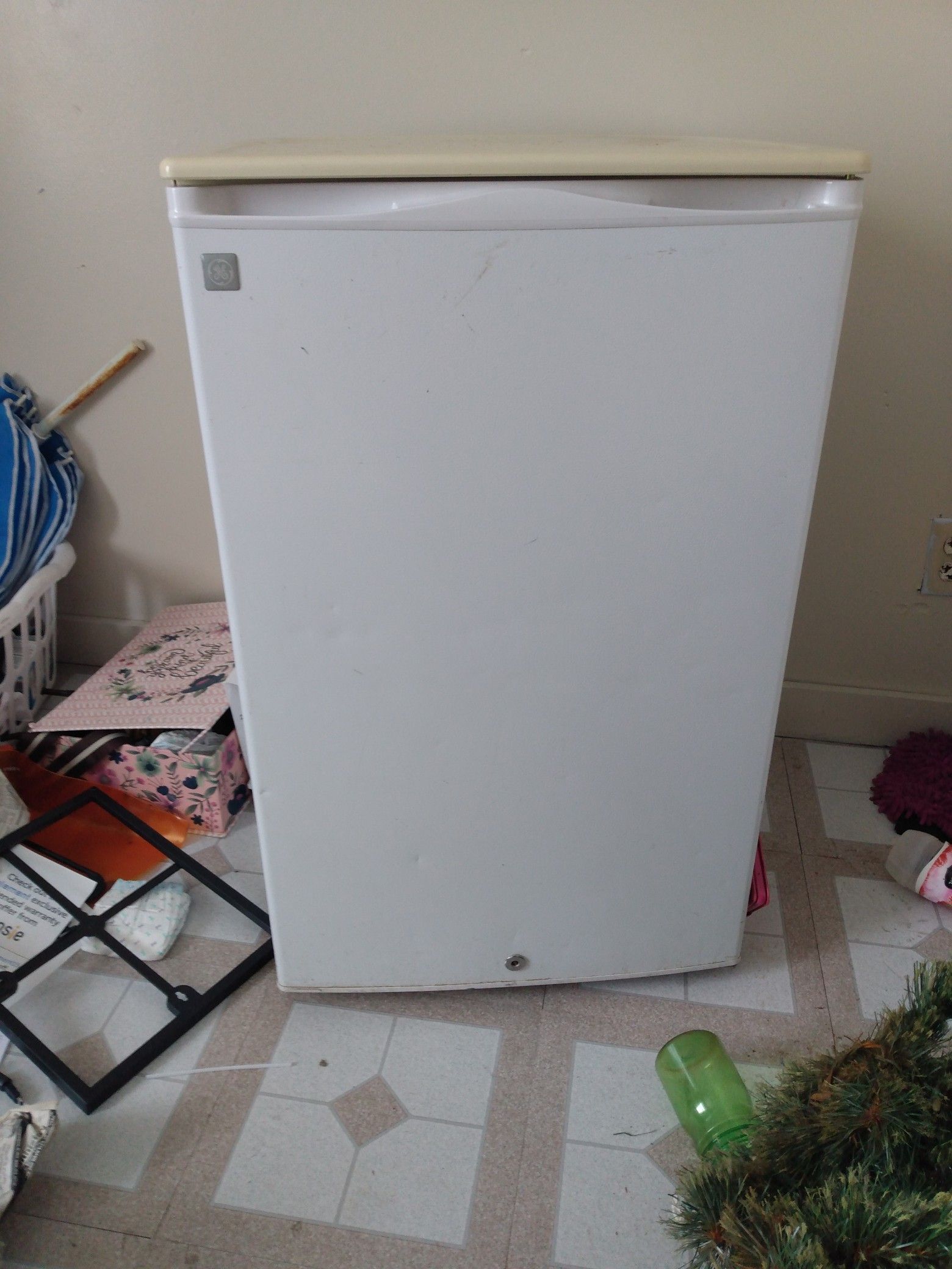 Mini Fridge ...works great.. 50 obo