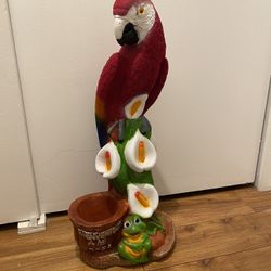 Parrot Statue