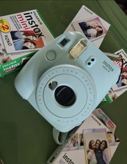 Fujifilm Instax Mini 9 Instant Camera