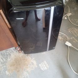 Toshiba Portable AC Unit