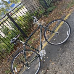 Specialized Crossroads Hybrid Bike – Serviced, New Tires & Tubes