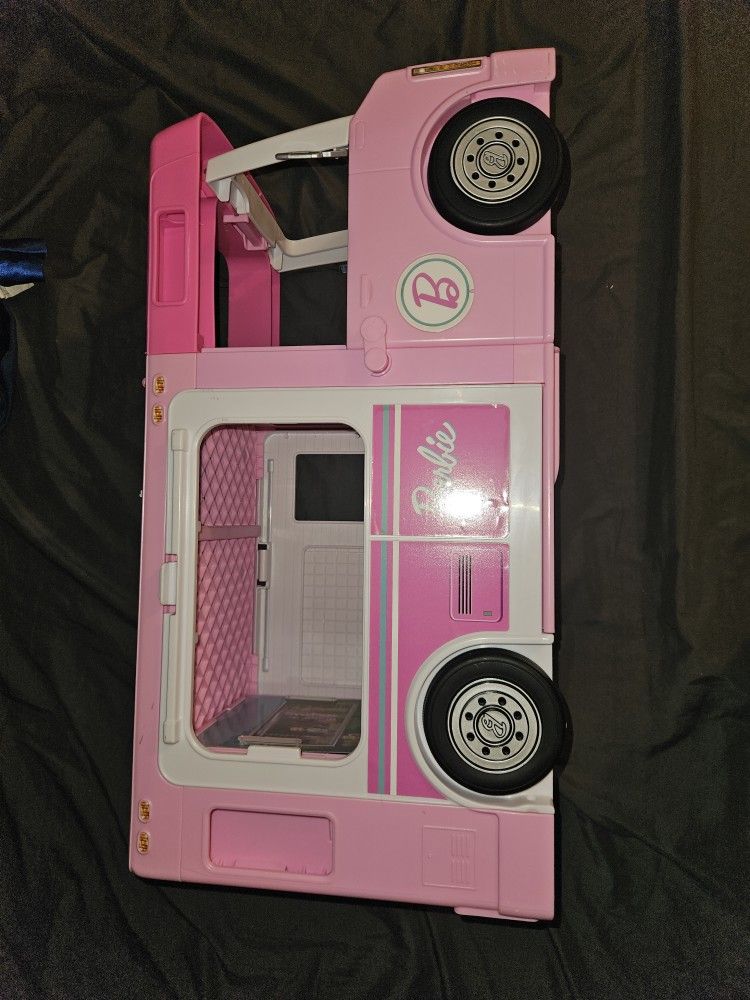 Barbie Camper