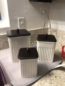 3 piece canister set