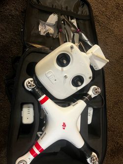 DJI Phantom 3 Standard Drone Bundle | 3 Batteries, Controller & Case