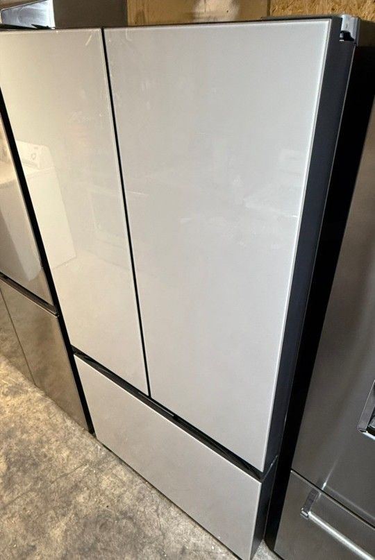 Refrigerator Samsung Bespoke Still Like New