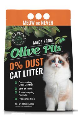 Paco and pepper cat litter (8 bags)