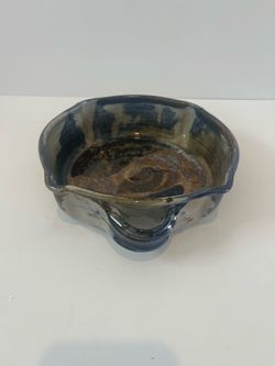 Pottery art / By E. Black